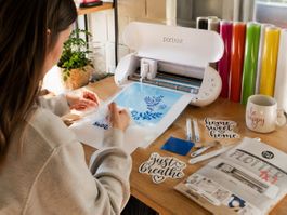 Silhouette Portrait 3 Plotter + Tool Kit + Vinyl + OVP