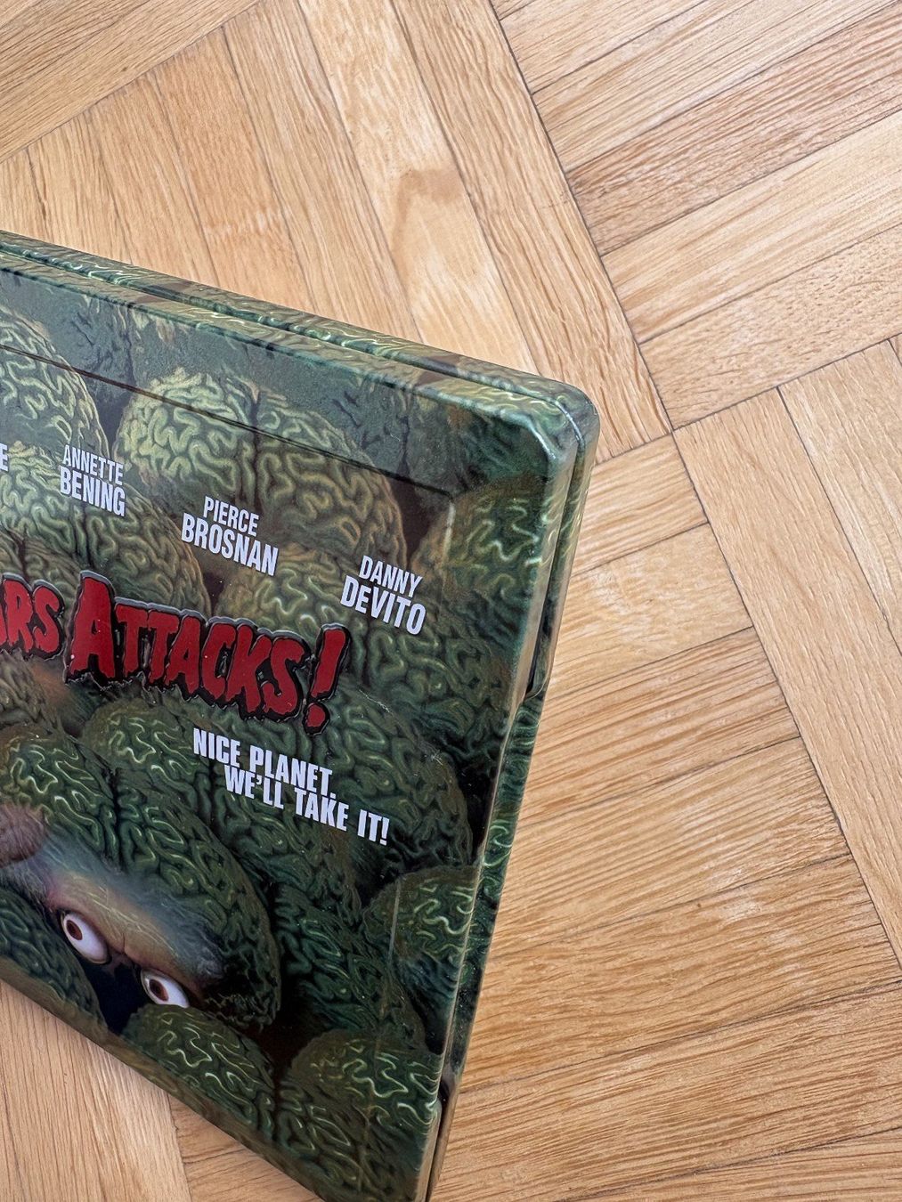 Tous les DVDs: Mars Attacks! - Steelbook - Blu-ray – D'occasion à Zürich par Malcom 7