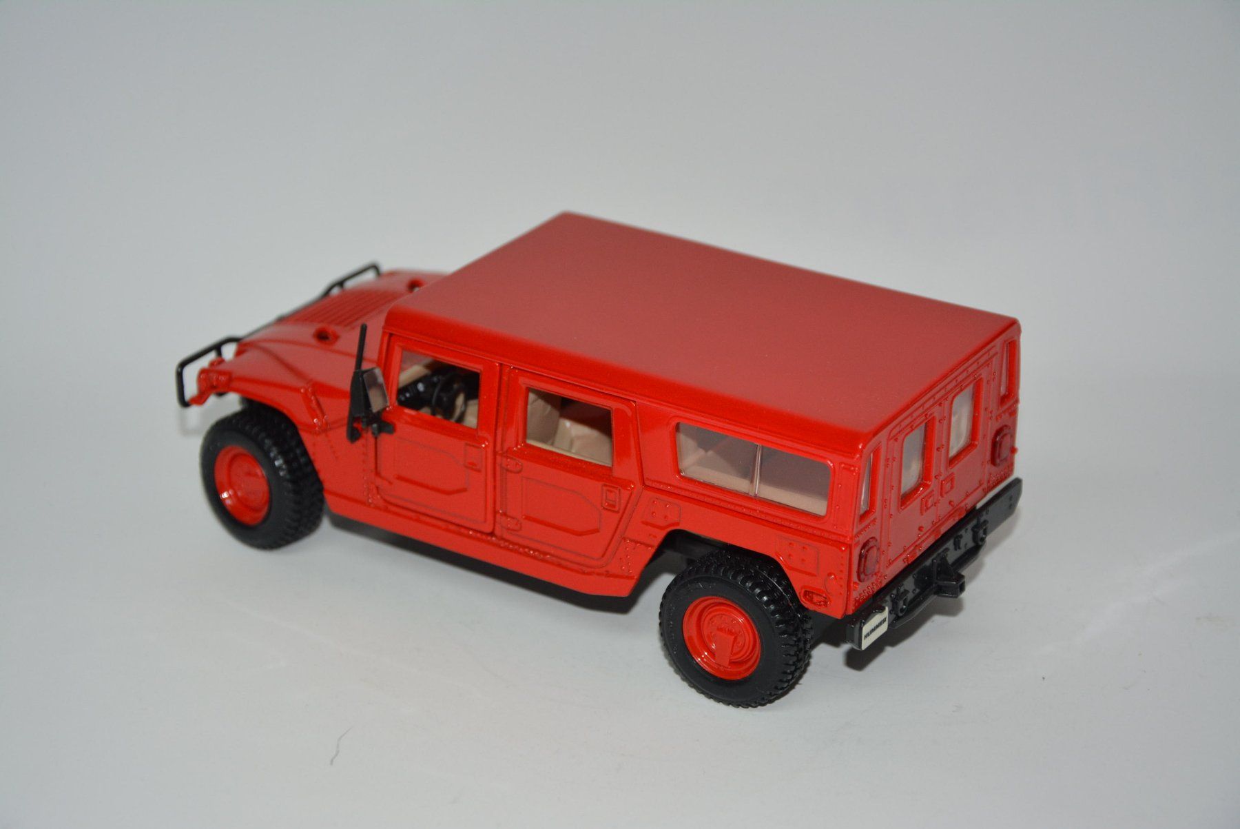 Maisto Modellini d'auto: Hummer H1 , Maisto , 1:27 – Usato da Goldach venduto da Feivel9 5