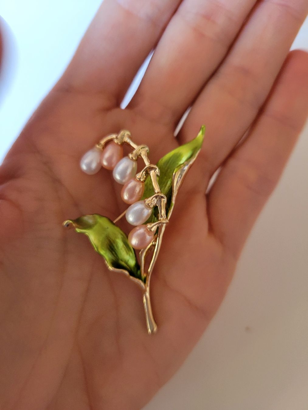 Spille & Fermagli: Broche représente un muguet , NEUF – Nuovo (secondo la descrizione) da Bernex venduto da Dariafr