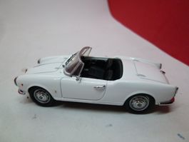 Alfa Romeo Giulietta Spyder - weiss - alt von Detail Cars