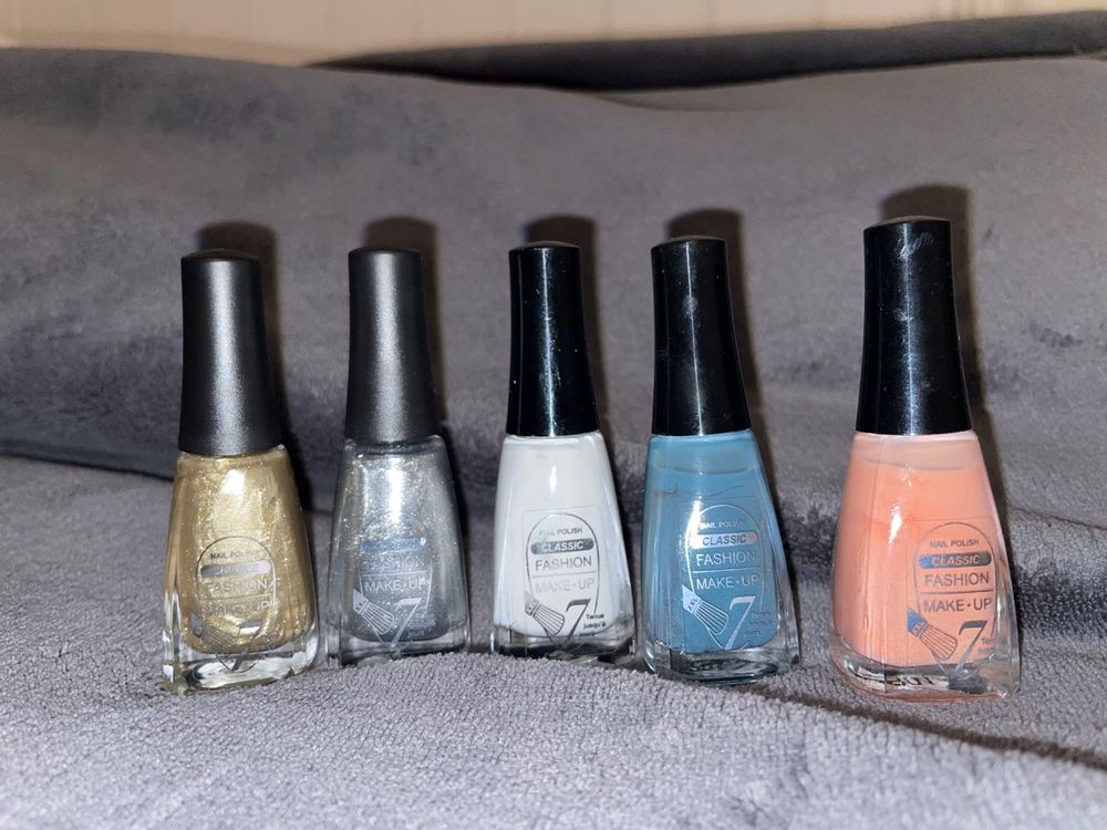 Bluesky Glitzer Gel Nagellack SN Collection – UV/LED Aushärtbar, 10 Ml + 2 Glanztücher (Gold, Silber & Farben)
