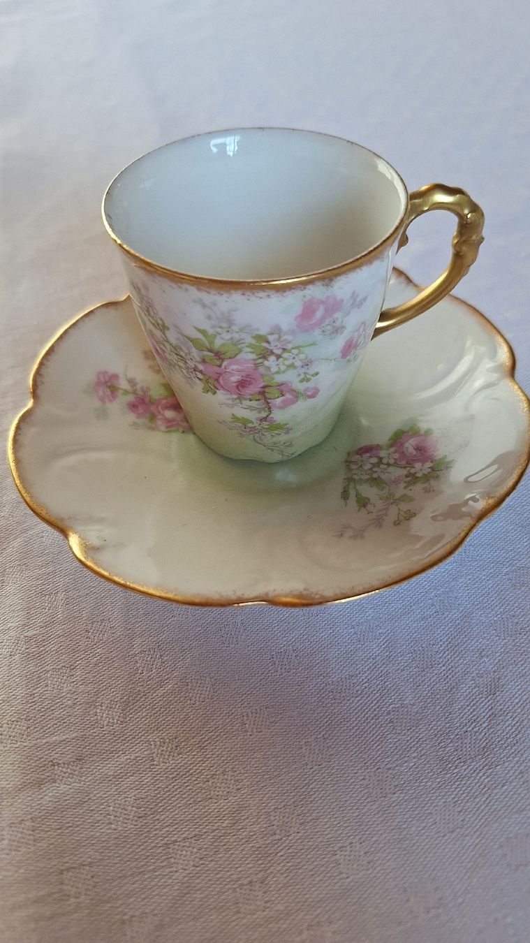 Set di piatti: Kaffe-Service LIMOGES – Usato da Muttenz venduto da bin_2fmx 2
