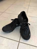 On Cloud X Sneaker Schwarz Grösse 43 neuwertig