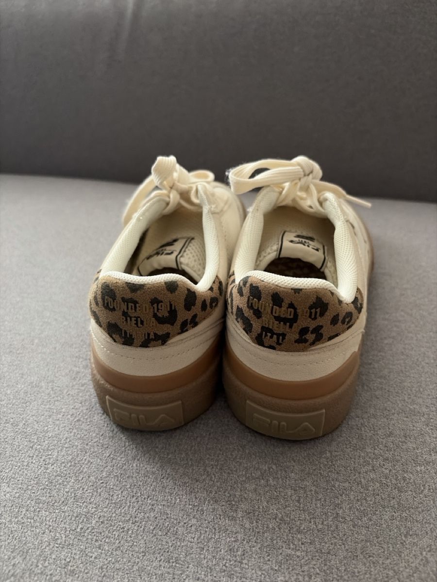 Fila Scarpe da donna: Basket Fila pointure 37 – Usato da Marin-Epagnier venduto da hibiscus26 1
