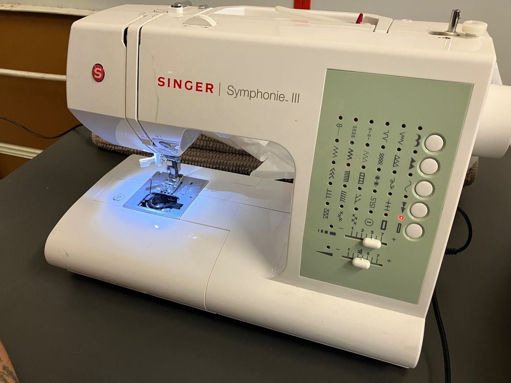 Nähmaschine Singer Symphonie 3 (Gebraucht) in Aarburg für CHF 40 – mit ...