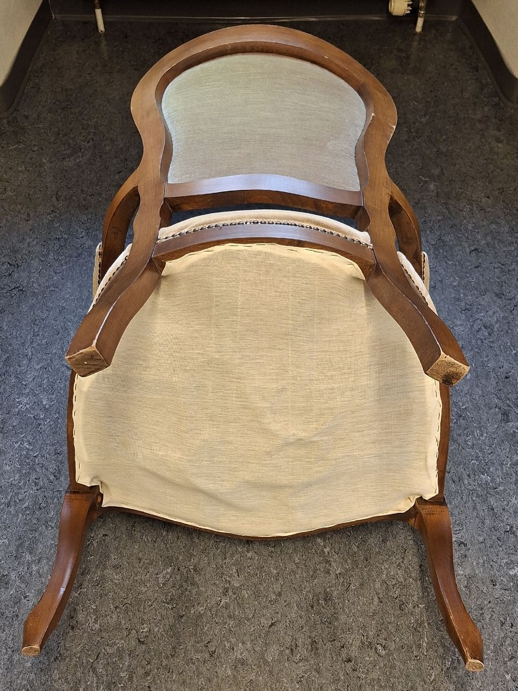 Poltrone: Louis Philippe Sessel, Märchenstuhl – Usato da Bilten venduto da ecobi 2