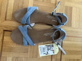 NEW Toms sandals size 37,5