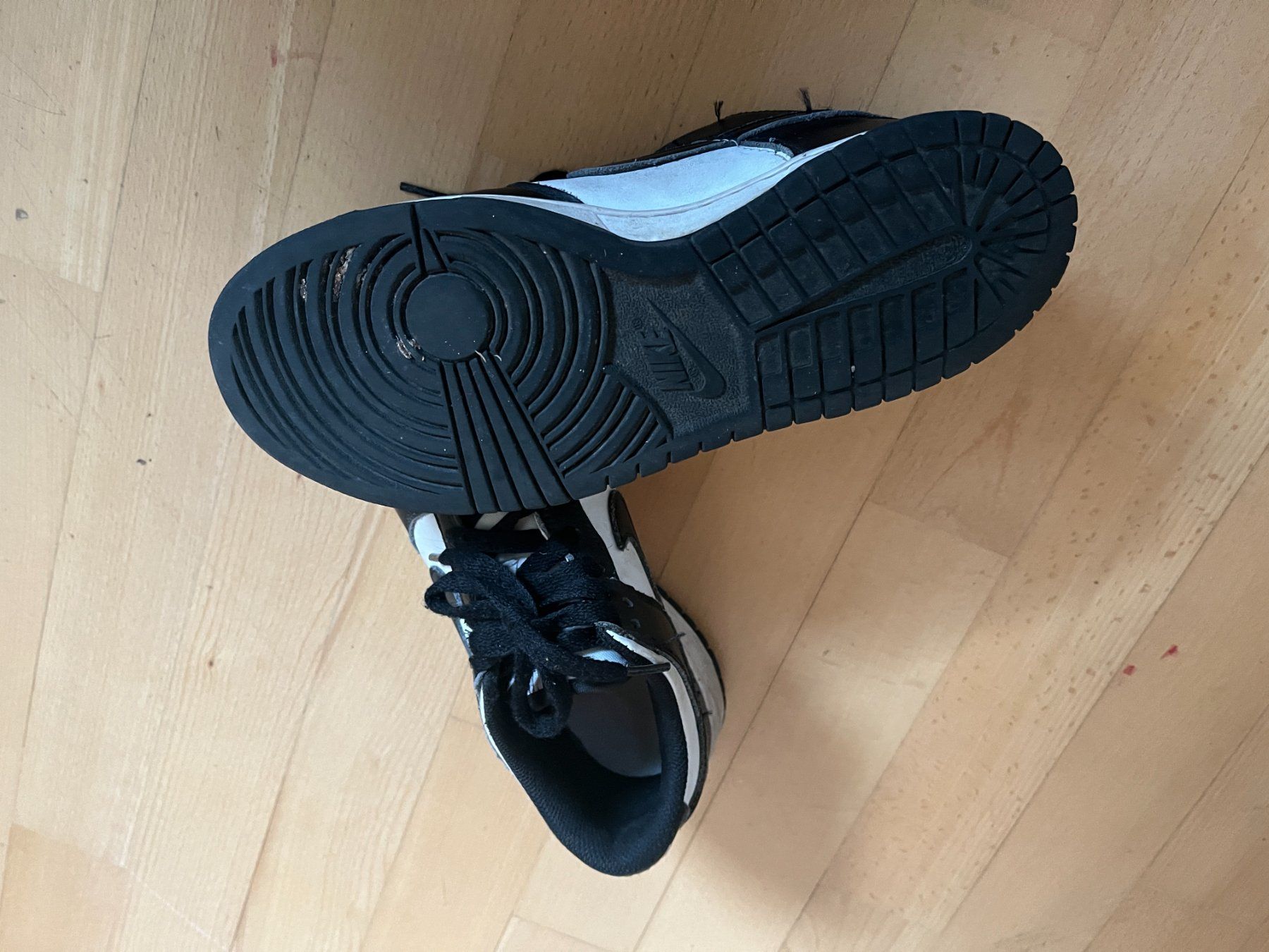 Nike Scarpe da uomo: Turnschuhe NIKE – Usato da Zürich venduto da emily02 1