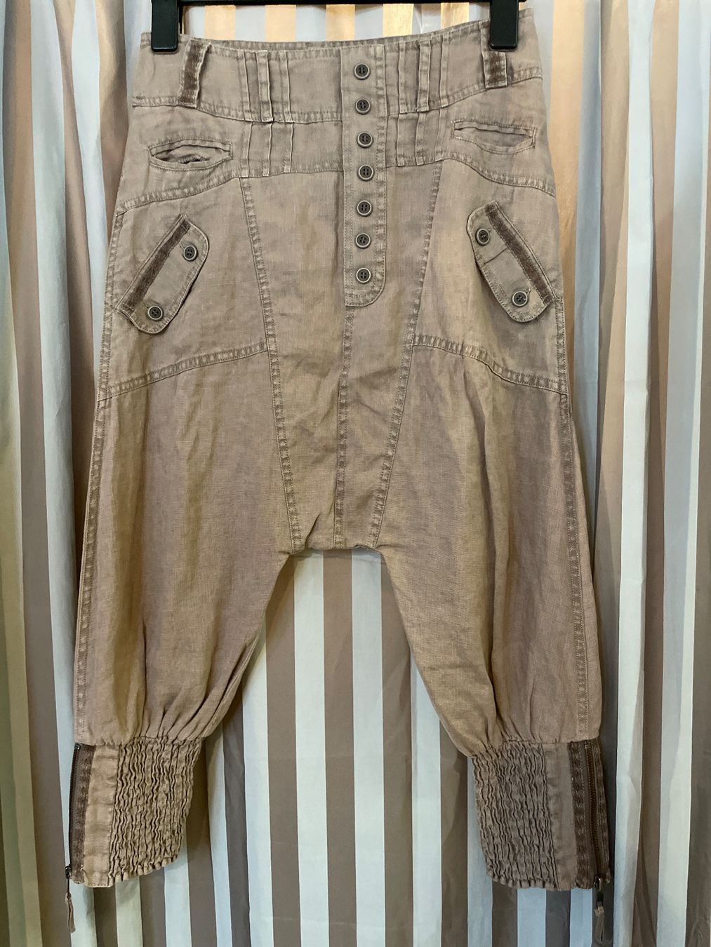 Nile Hosen: NILE Hosen braun, Gr. XS – Gebraucht aus Baar von koala9