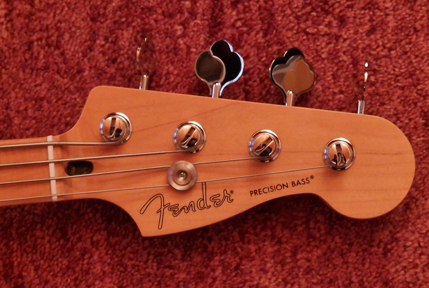 Fender Strumenti musicali: Fender Player II Precision Bass. – Usato da St-Saphorin-Lavaux venduto da Digit2 3