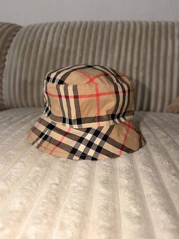 Berretti & Sciarpe: Bob Burberry bébé 1-3 mois – Usato da Genève venduto da Soum13 1