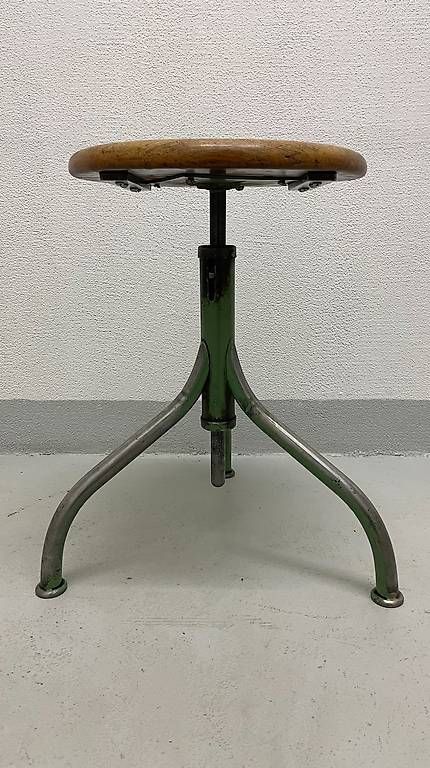 Sgabelli: Atelierstuhl Vintage Hocker Drehhocker – Usato da Aarburg venduto da Qin3ze