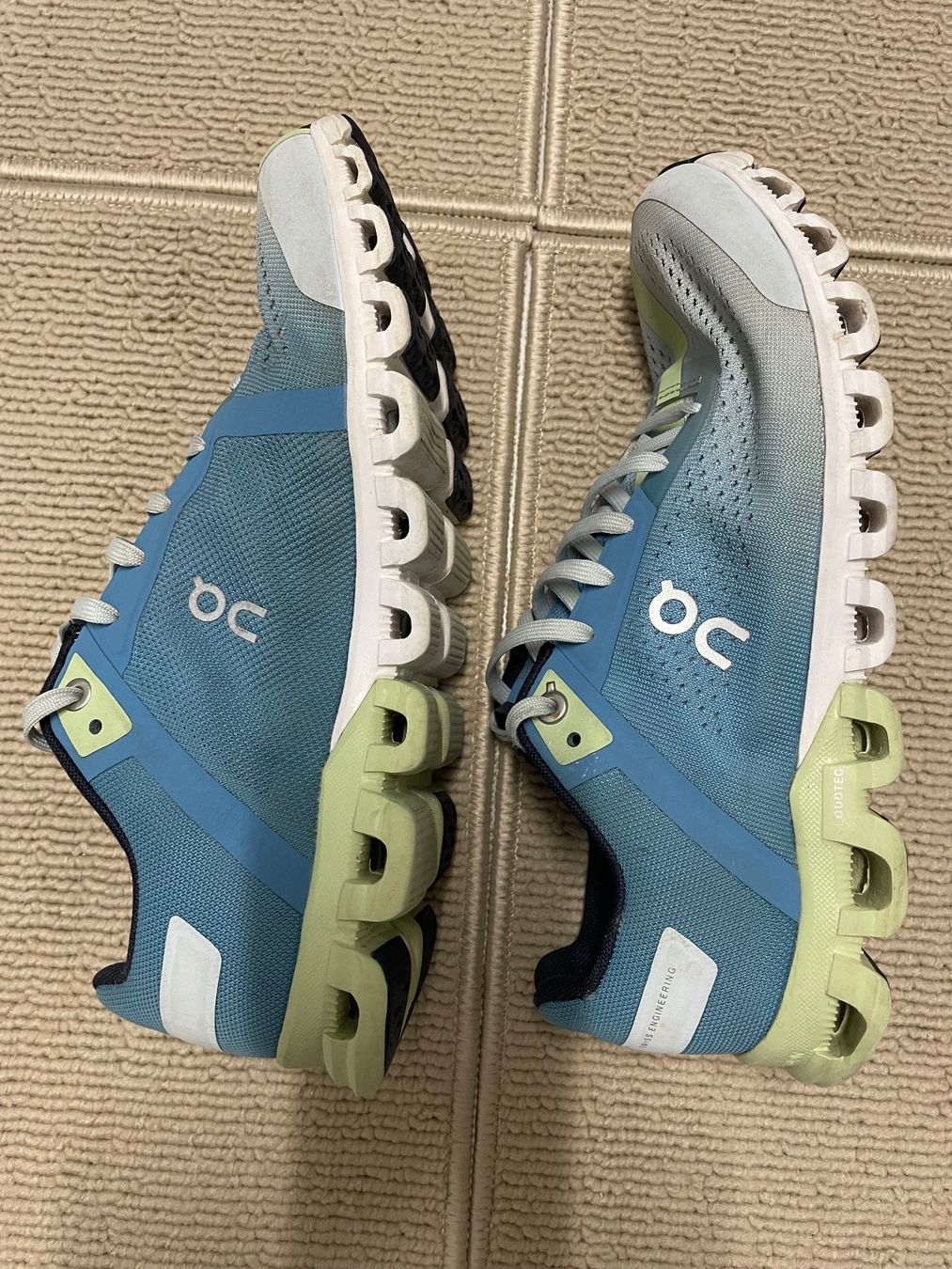 On Scarpe da donna: Gebrauchte ON Schuhe blau – Usato da Schaffhausen venduto da kon_9tj8 3