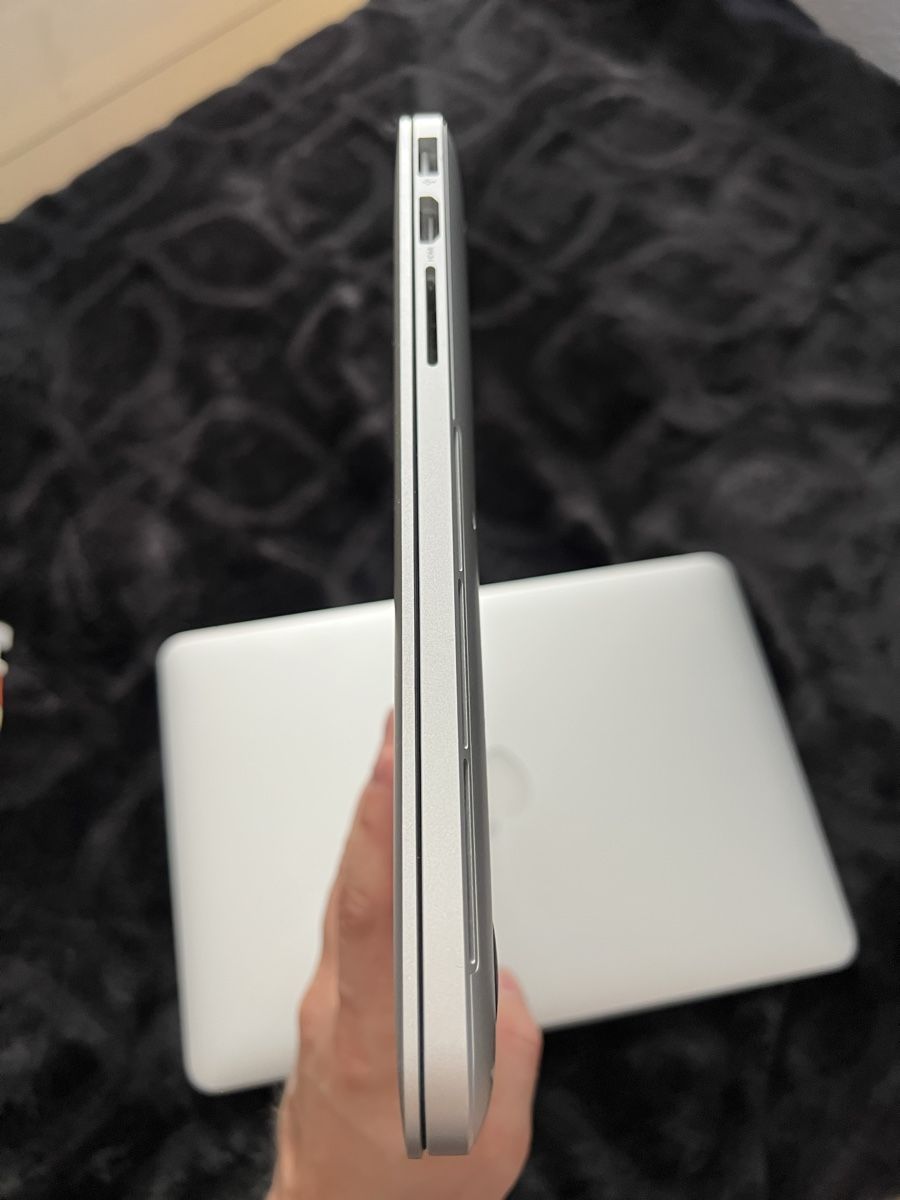 Apple Notebook: MacBook Pro 3 – Usato da Frauenfeld venduto da bar_8v6b 4