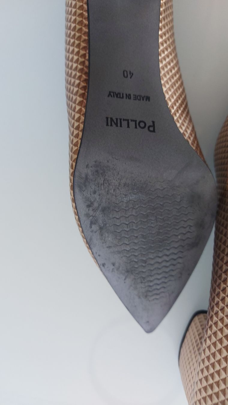Scarpe da donna: Elegante Pollini Pumps Gr. 40, Bronzefarben mit Blockabsatz – Nuovo (secondo la descrizione) da Pfäffikon ZH venduto da siae 2