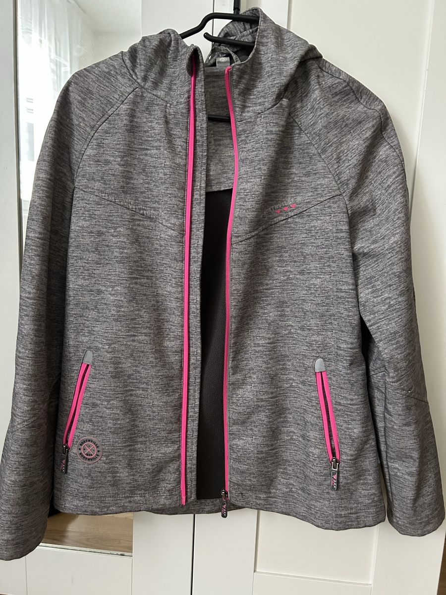 Vestes & Manteaux: Wind- und Wetterjacke – D'occasion à Wetzikon ZH par zuz_ffn2