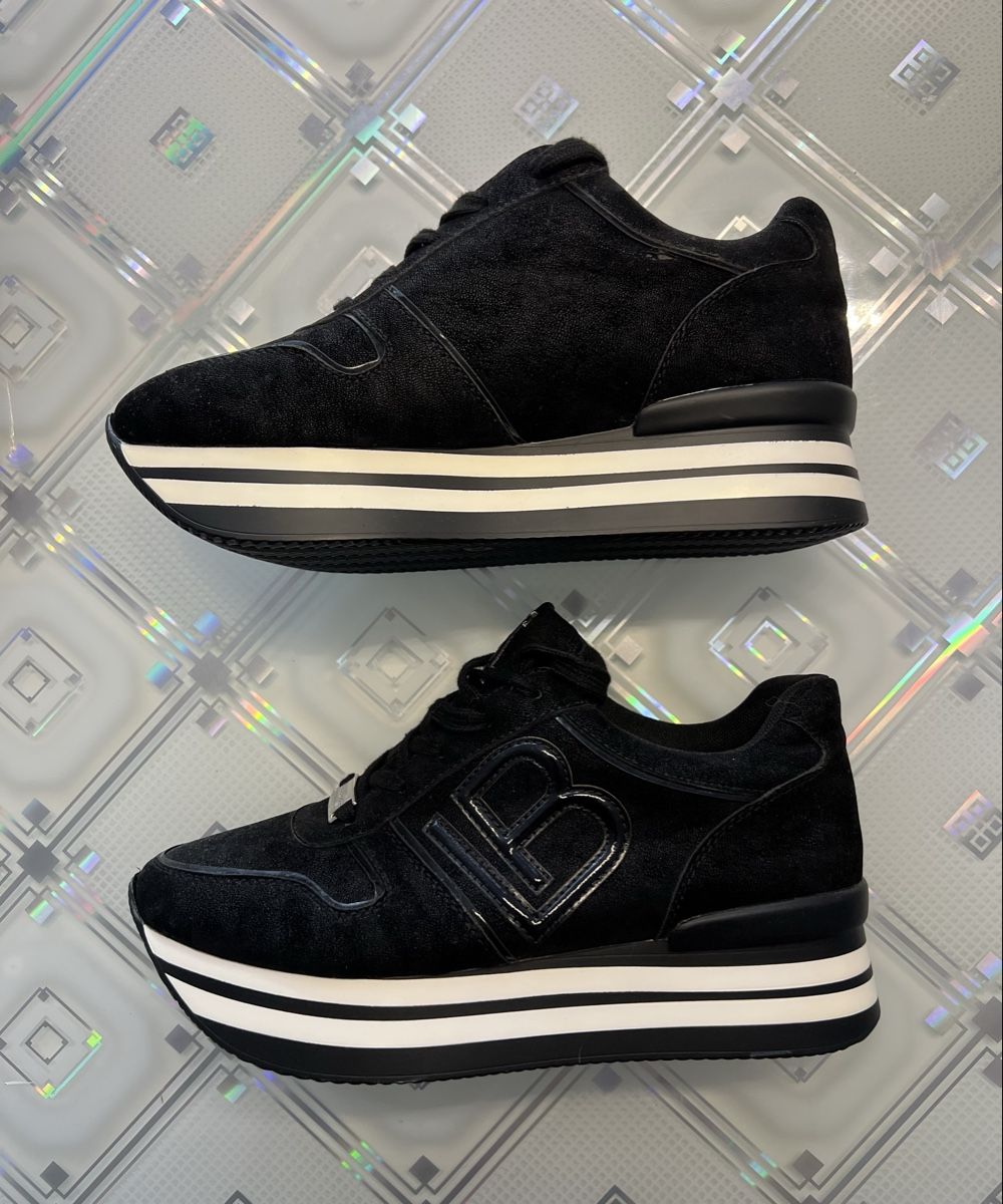 Scarpe da donna: Laura Biagiotti Sneaker Gr.40  – Nuovo (secondo la descrizione) da Trimbach venduto da bonehd 1