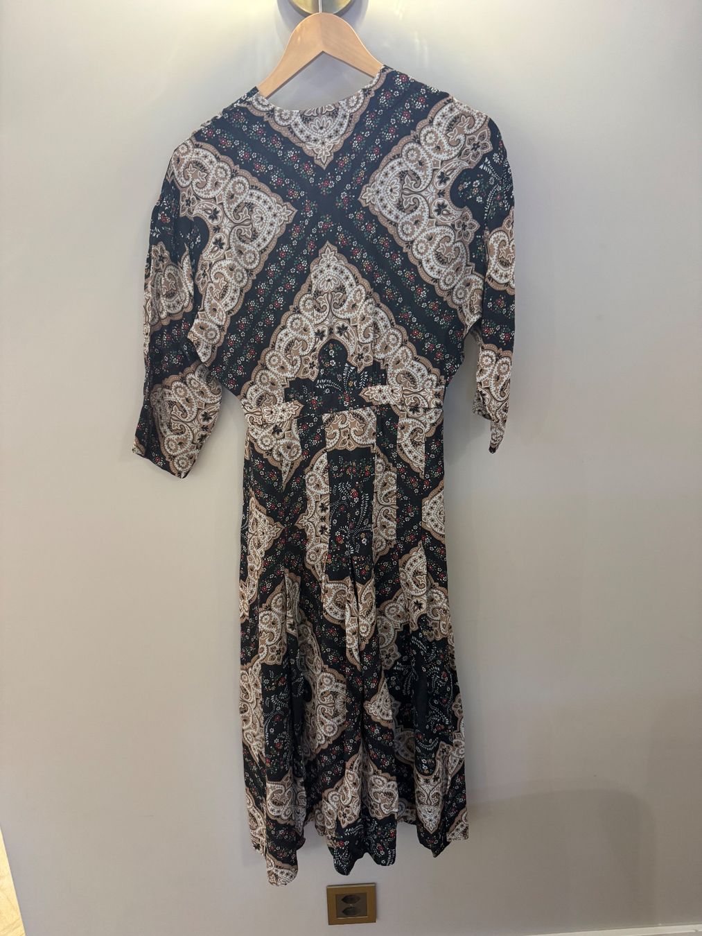 Sandro Kleider: Robe Sandro T34 – Gebraucht aus Conches von chn_hgl6 1