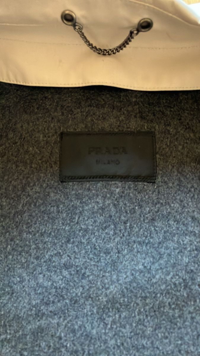 Prada Mäntel: Prada Mantel  – Gebraucht aus Zürich von Wooha 3