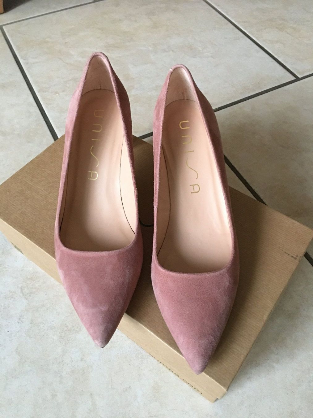 Damenschuhe: NEU - Pumps Wildleder, Old-pink, gr. 37 – Neu und originalverpackt aus Cugnasco von isolaverde 2