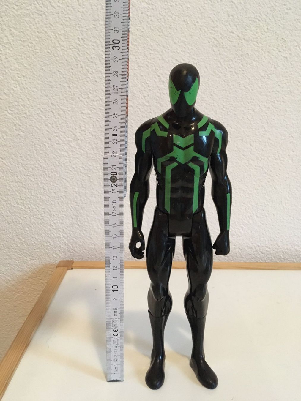 Statuette: Spider-Man 3 Action Figur schwarz-grün – Usato da Wil SG venduto da ram_c5j2 3