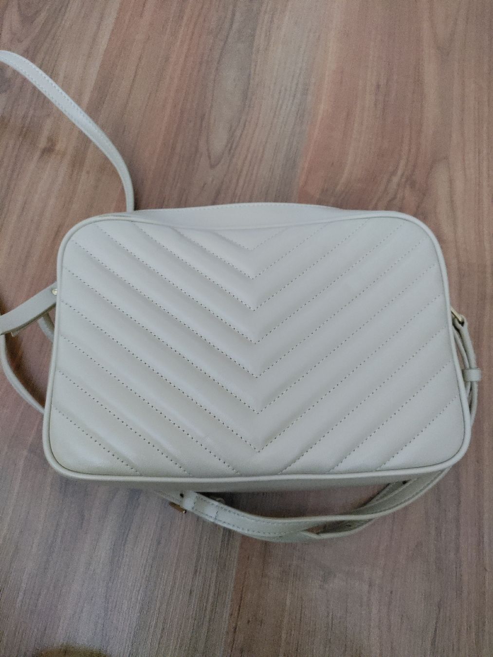 Saint Laurent Taschen für Damen: Camerabag Lou von Saint Laurent – Gebraucht aus Port von 243rina 2