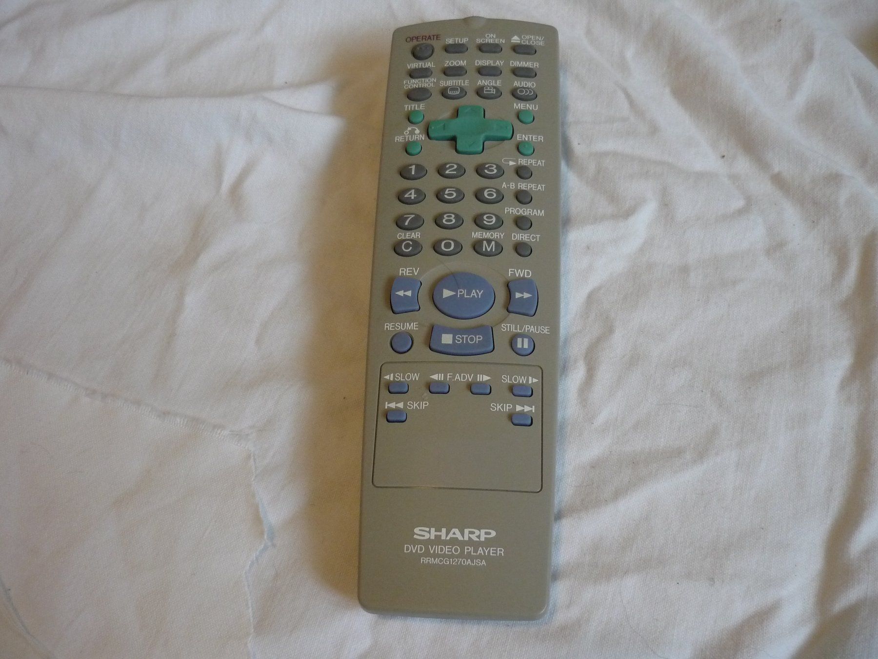 Sharp Telecomandi: Fernbedienung Sharp DVD Videorecorder VHS  RRMCG1270AJSA – Usato da Beringen venduto da Flatretriever 1