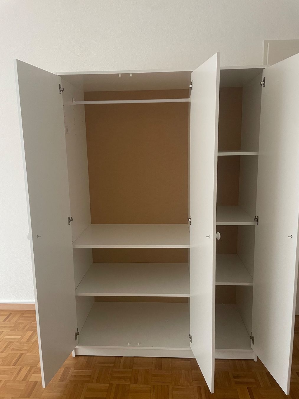 Ikea Armadi: Armoire 3 portes – Usato da Genève venduto da aug_w6dd 1