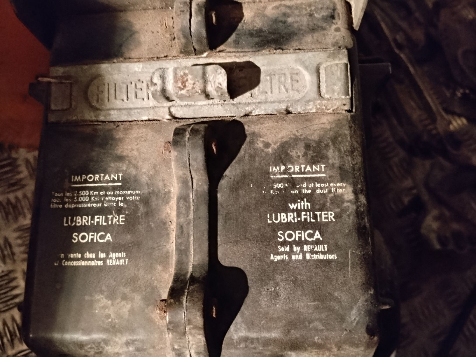 Renault Automobili: oltimer Renault Dauphine chauffage sofica – Usato da Fribourg venduto da Umulisa