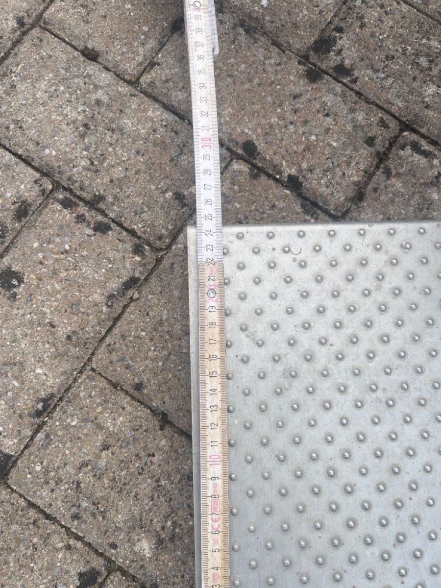 Escaliers: Treppenstufen aus Alu – D'occasion à Aarberg par Markuswalter 2