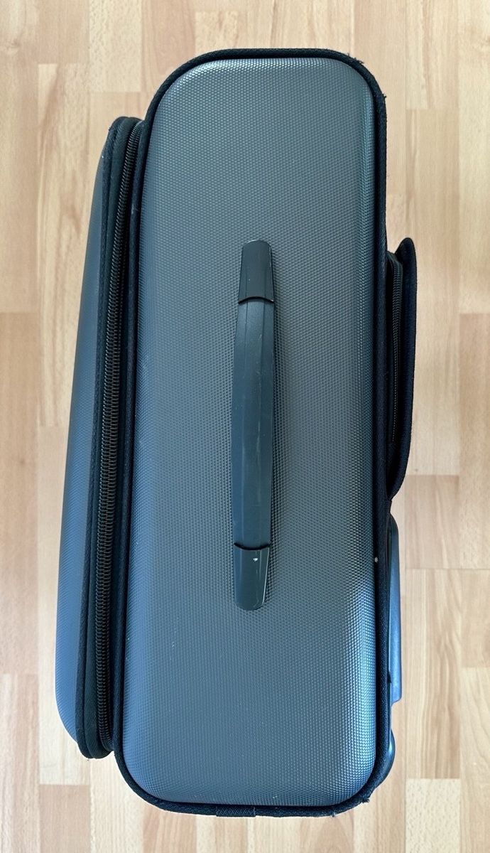 Reisekoffer: Valise 55x35x25 gris  – Gebraucht aus Couvet von Aura_aura 2