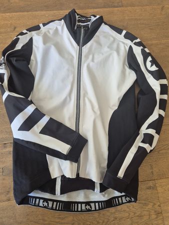 TOP ASSOS BONKA Radsport WINTERJACKE GR L
