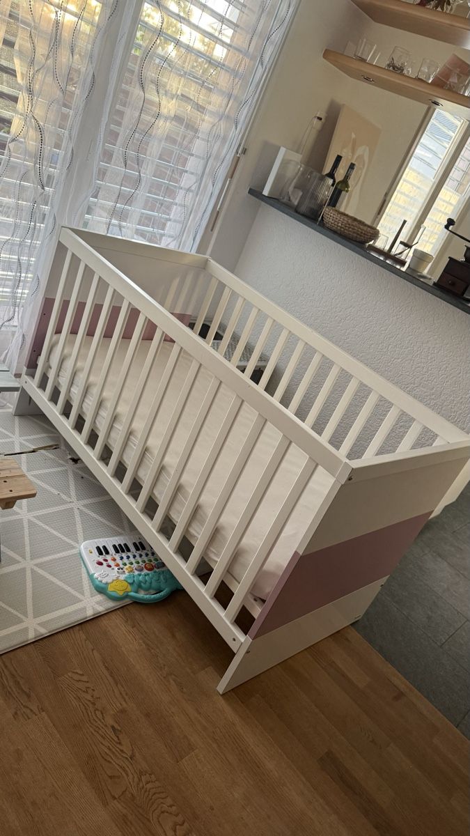 Culle: Babybett weiss rosa – Usato da Ueberstorf venduto da man_p2fy