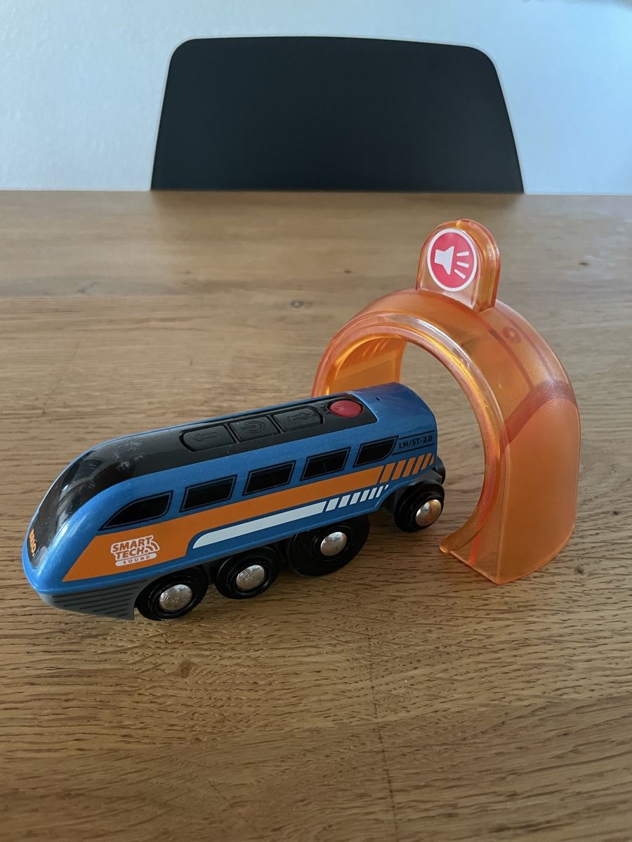 Brio Giocattoli: Brio Eisenbahn elektrische Züge – Usato da Recherswil venduto da grafics 1