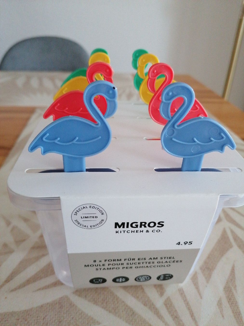 Migros Elettrodomestici da cucina: Migros Kitchen Eisformen, 8 Stk, Special Edition, Neu – Nuovo e nell'imballaggio originale da Kaltbrunn venduto da Pitschifan