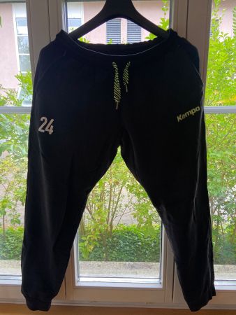 Trainingshose von Kempa, schwarz/neongrün, Gr. L