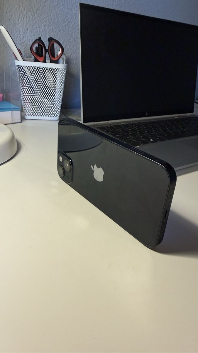 Apple Portables: Apple iPhone 13 256GB – D'occasion à Egnach par PA-28 1