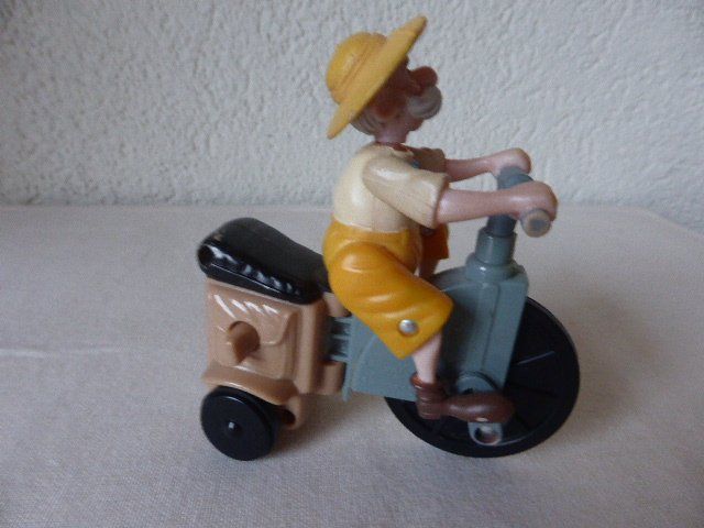 Disney Statuette: Sammelobjekt 1999 MC Donald Professor Porter – Usato da Hitzkirch venduto da kleinerbaer01 1