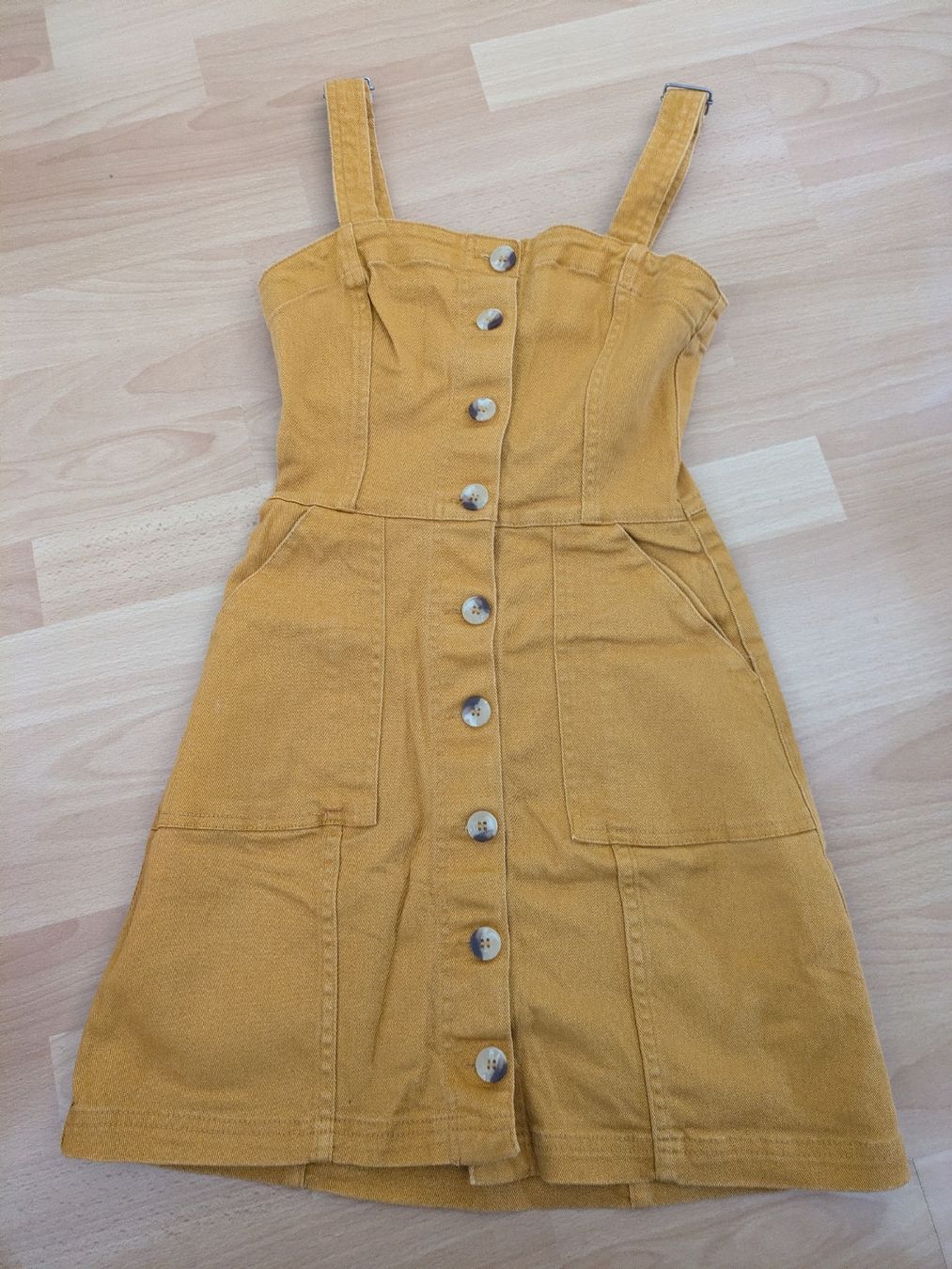 H&M Kleider: Kleid Divided H&M 34 – Gebraucht aus Burgdorf von Mikewalther