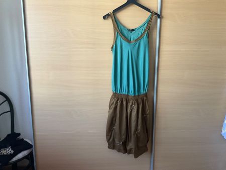Très jolie robe originale en soie de marque Eliane & Léna