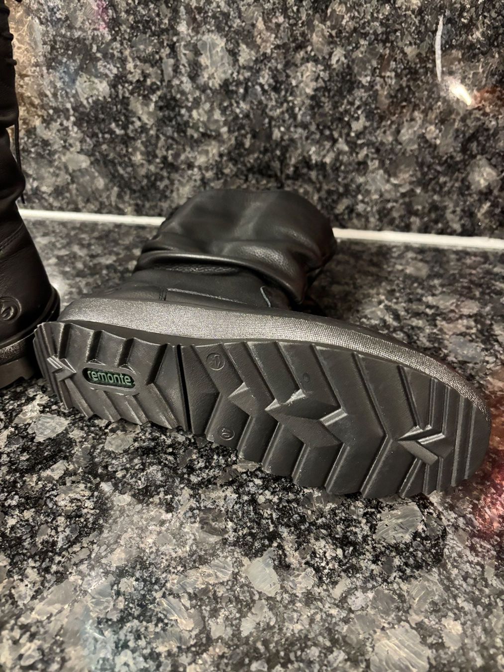 Scarpe da donna: Remonte Lederstiefel Grösse 40 – Usato da Schlatt TG venduto da ArnoA 4