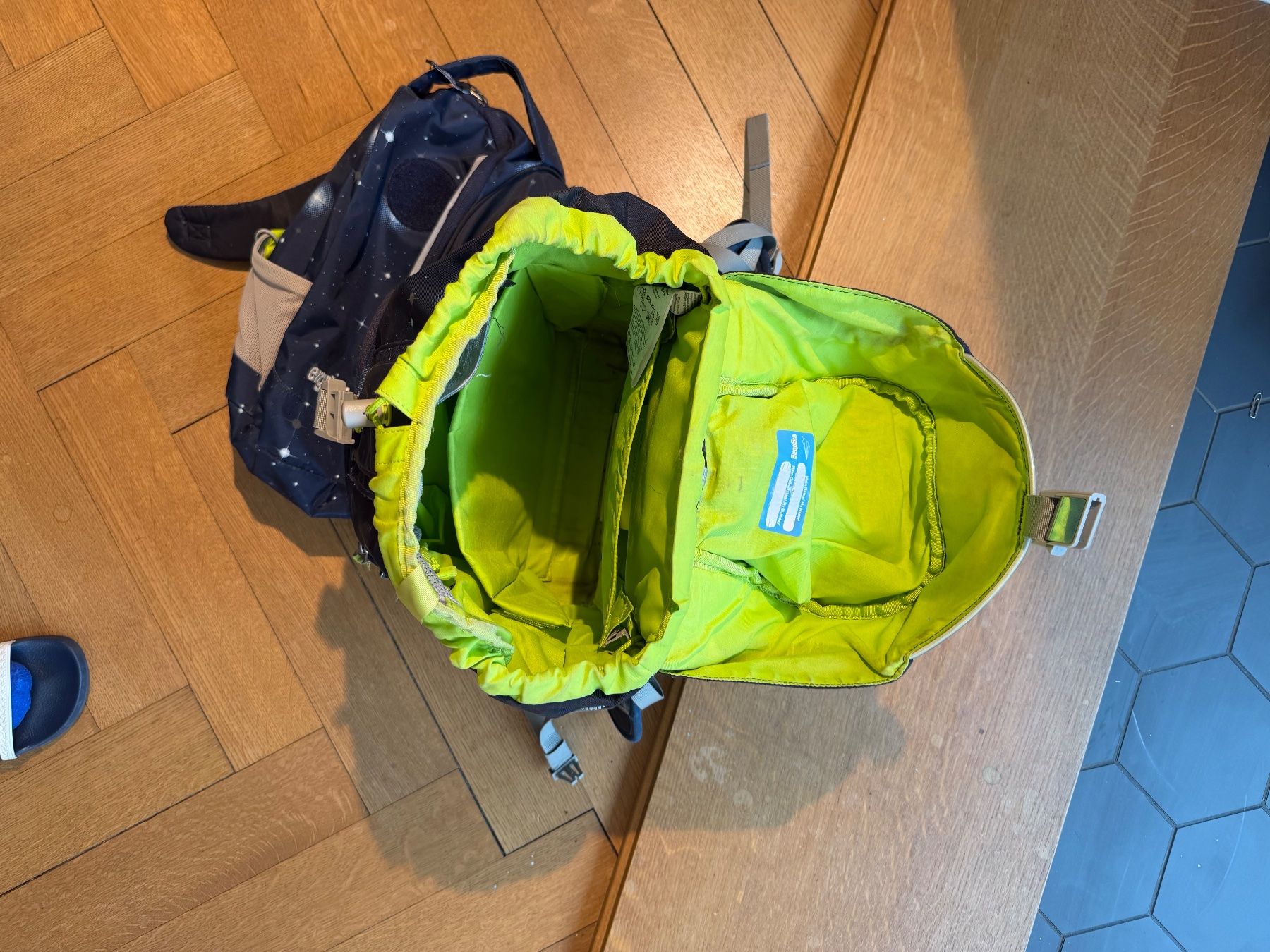 Ergobag Borse & Zaini: Ergobag Schulrucksack Set Galaxie, gebraucht – Usato da Basel venduto da martinho7 7