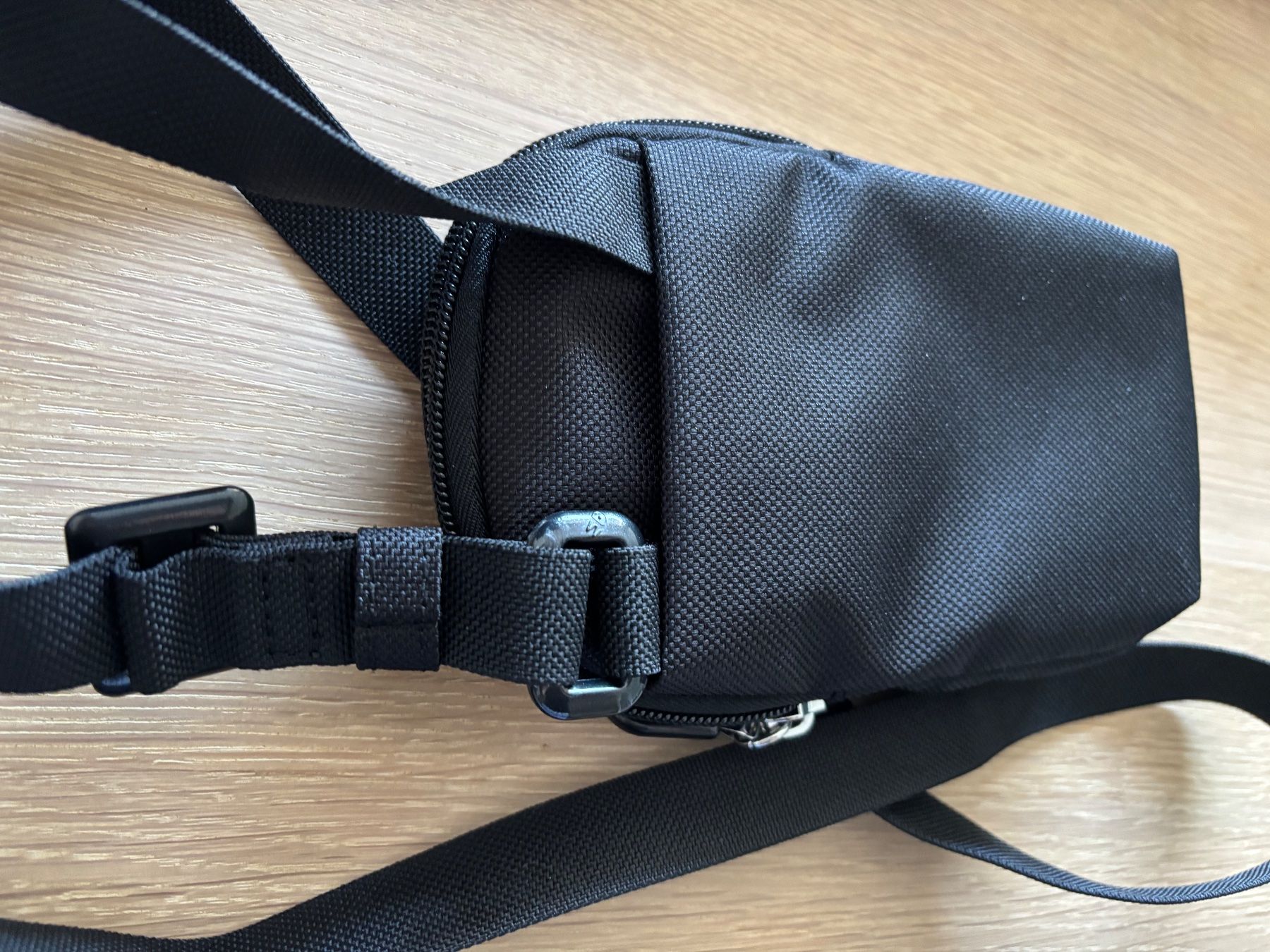 Mandarina Duck Taschen für Damen: MANDARINA DUCK - MD20 - Handytasche - schwarz - NEU – Neu (gemäss Beschreibung) aus Zürich von sihafa 1