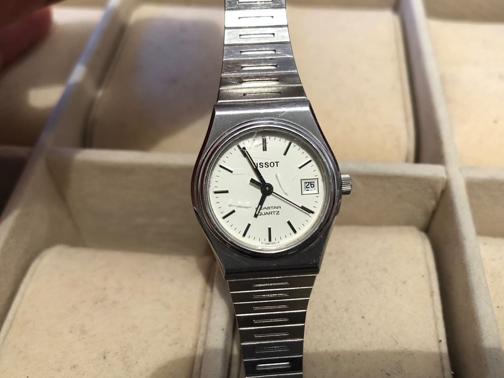 Montre Femme Vintage Adolfo - Modèle 262 Y 481 - Cadran Or, Cristal, Bracelet Or - Occasion