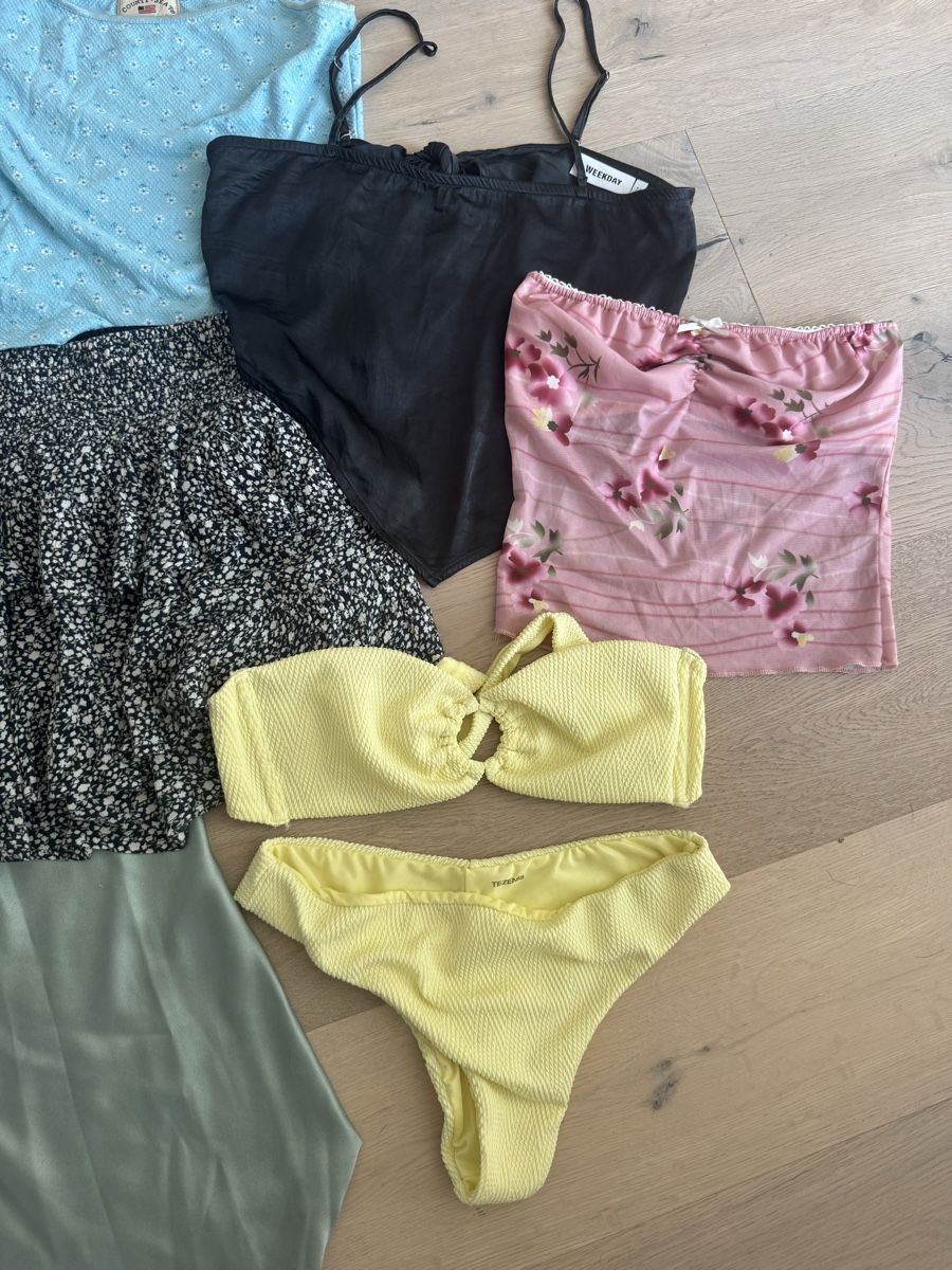 Lotti di vestiti: Kleiderpaket Sommerkleider Grösse S/M – Usato da Winterthur venduto da ali_t7d6 3