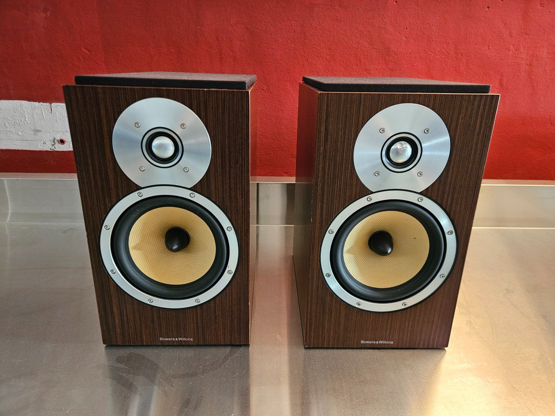 Bowers & Wilkins Casse acustiche: Bowers & Wilkins CM5 Kompaktlautsprecher – Usato da Oberstammheim venduto da Zuegverchaufer 2