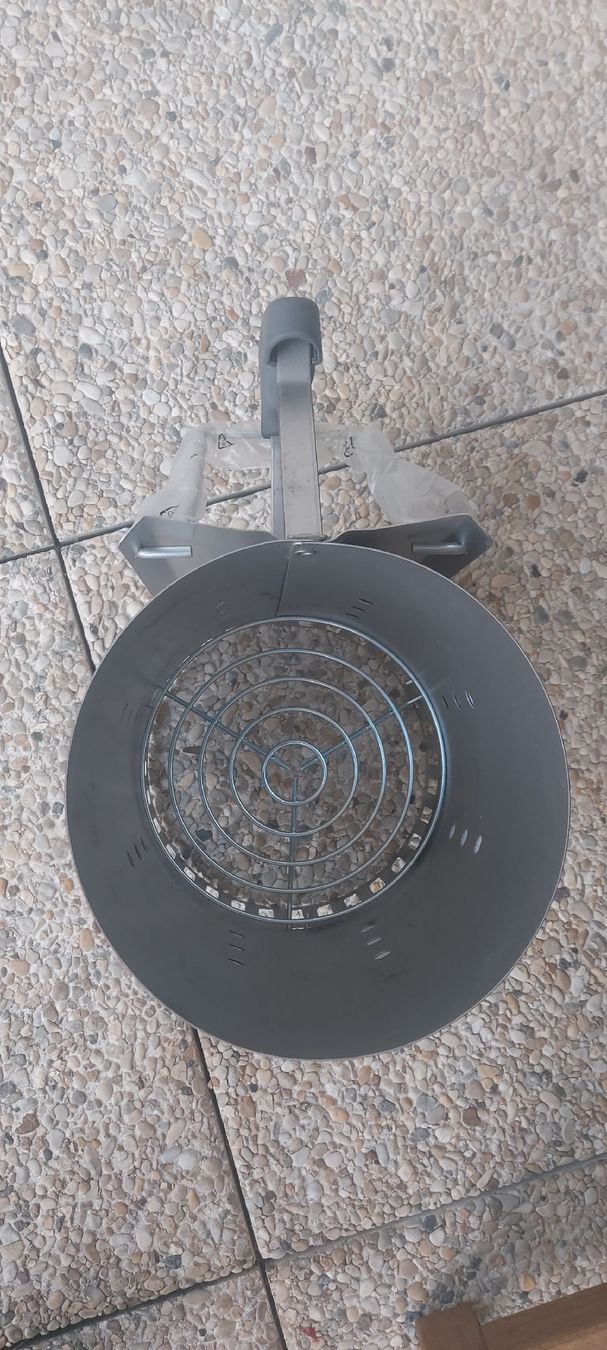 Grils: Weber Rapidfire cheminée starter BBQ neuf – Neuf avec emballage d'origine à Montreux par Daisyy01 1