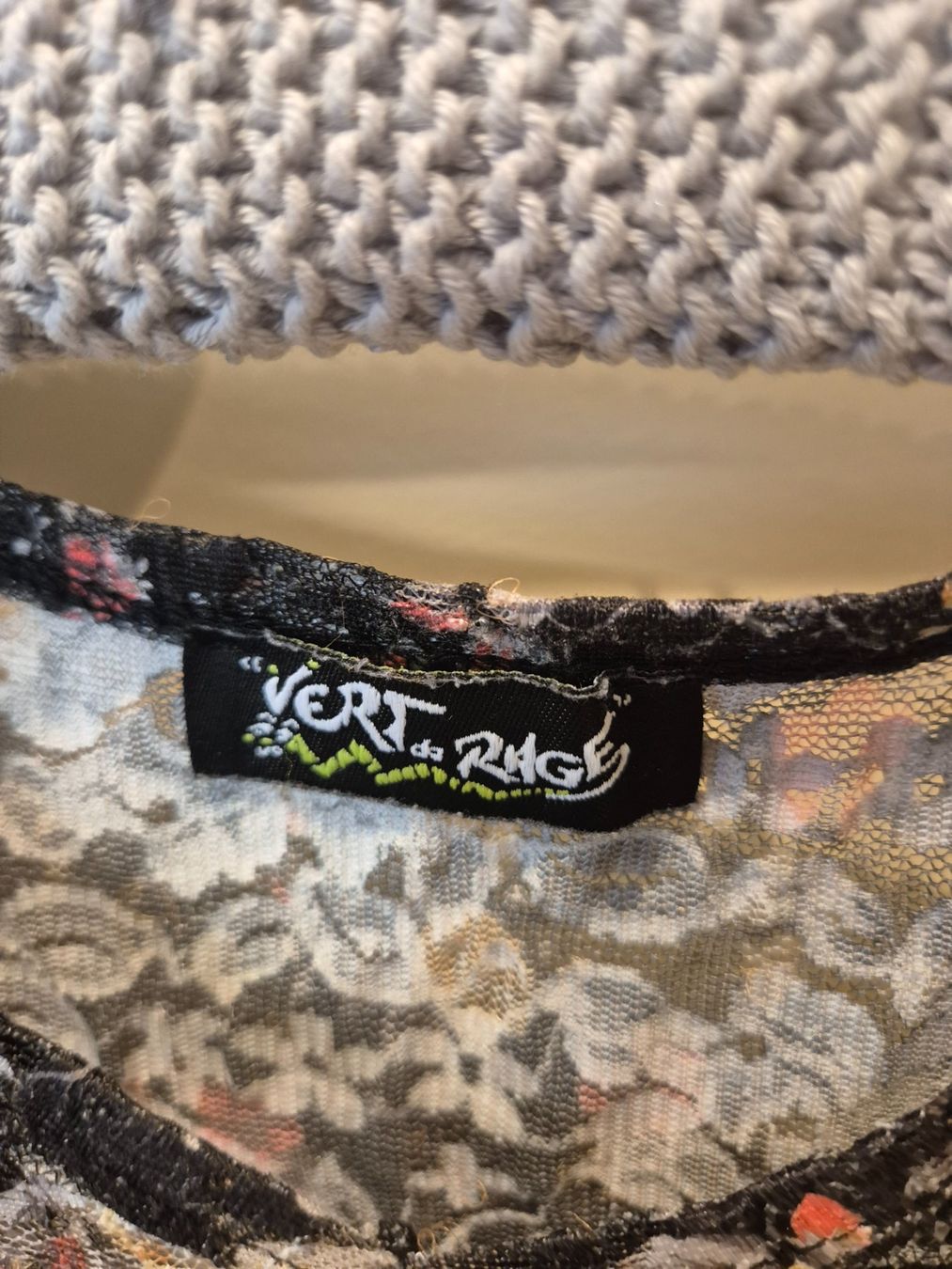 Kleider: Vert de Rage Kleid schwarz mit Blumen, Grösse S – Gebraucht aus Dietikon von grafad 2