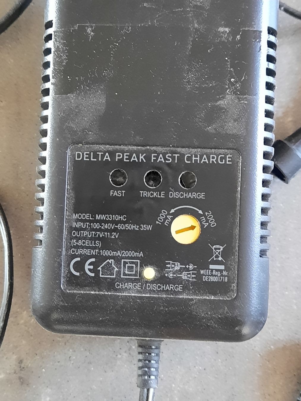 Voltcraft Batterie, Caricabatterie & Alimentatori: Modellbau-Ladegerät NIMH – Usato da Ruswil venduto da wil_9xhv 1